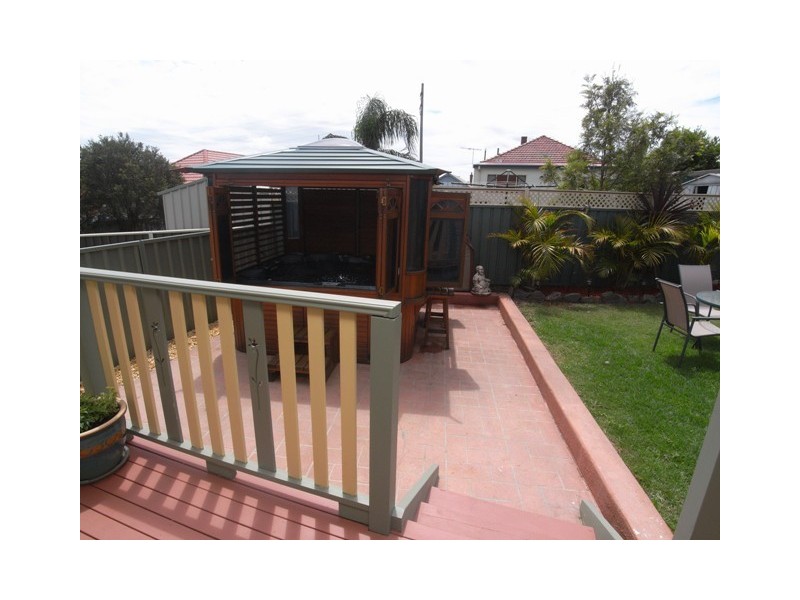 23 King Street, Waratah West NSW 2298