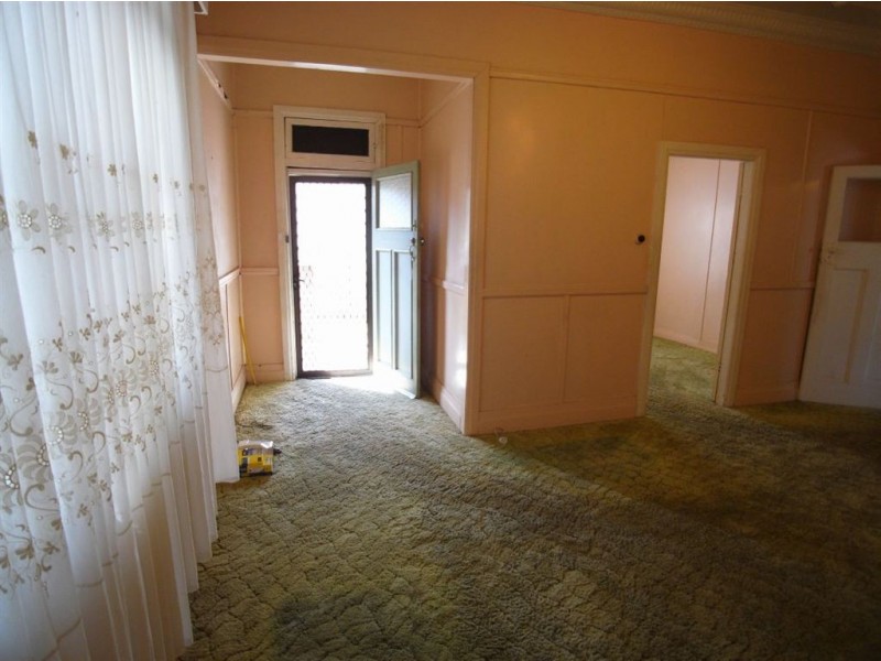 16 Hart Street, Mayfield NSW 2304