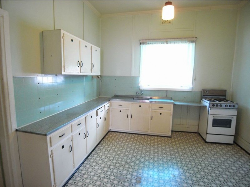 16 Hart Street, Mayfield NSW 2304