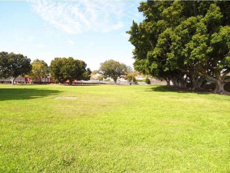 16 Hart Street, Mayfield NSW 2304