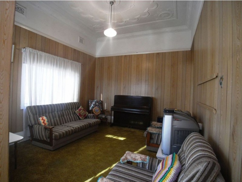 18 Rawson Street, Mayfield NSW 2304