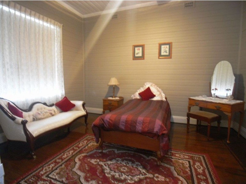 16 Roe Street, Mayfield NSW 2304