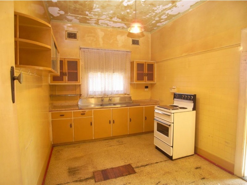 34 Woodstock Street, Mayfield NSW 2304