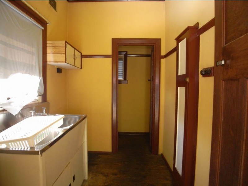 34 Woodstock Street, Mayfield NSW 2304