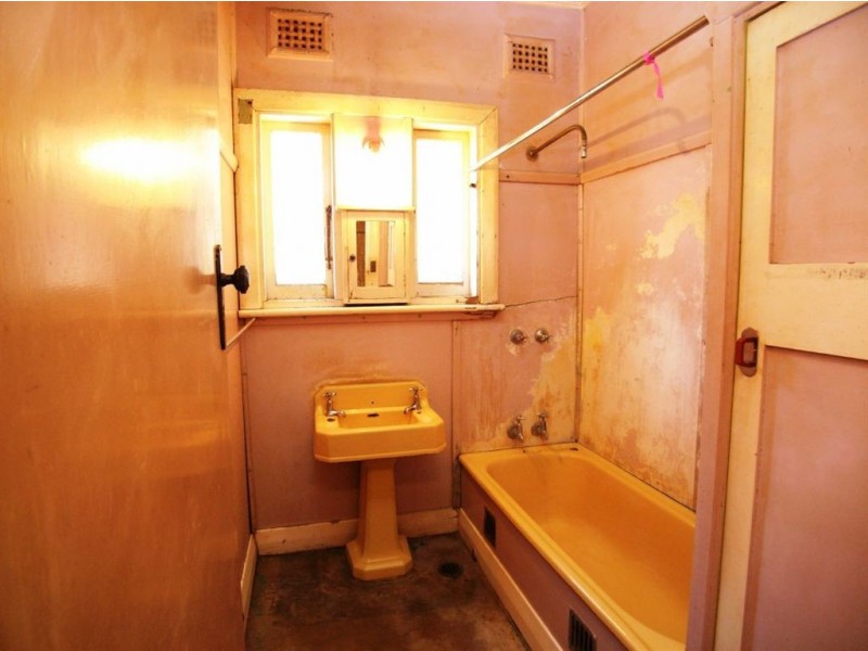 34 Woodstock Street, Mayfield NSW 2304