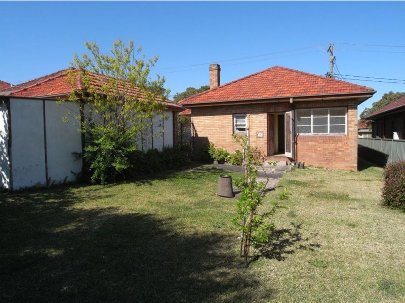 34 Woodstock Street, Mayfield NSW 2304