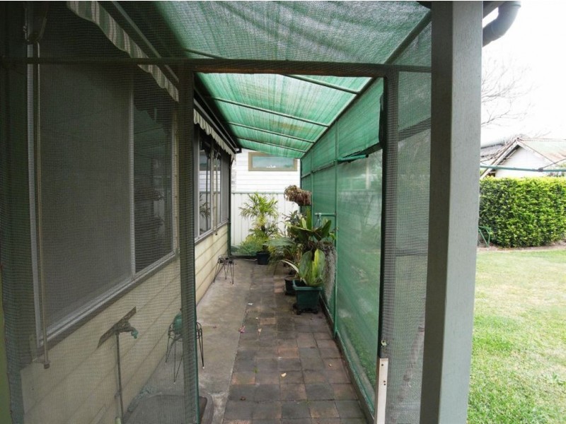 17 Burnett Street, Mayfield NSW 2304