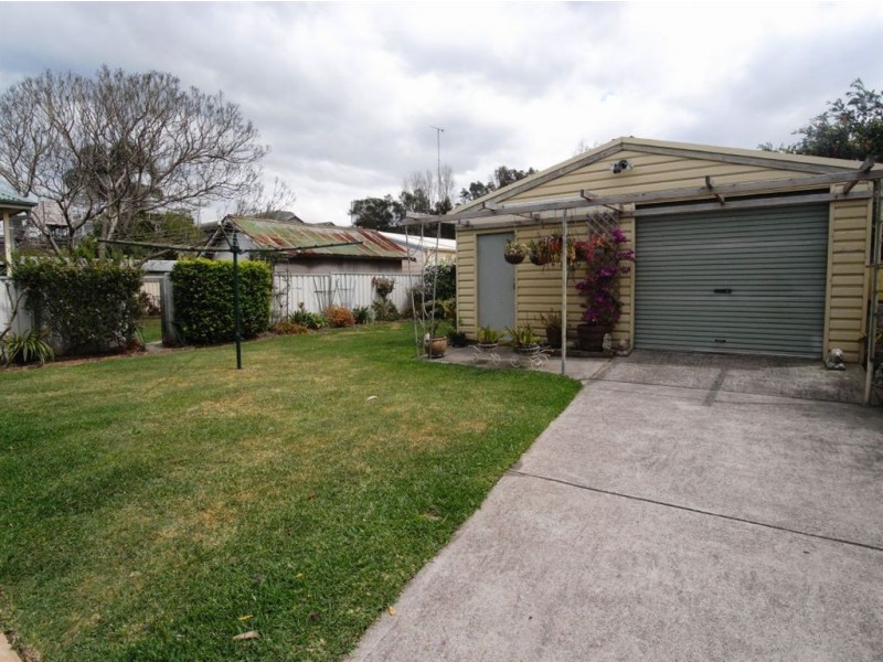 17 Burnett Street, Mayfield NSW 2304