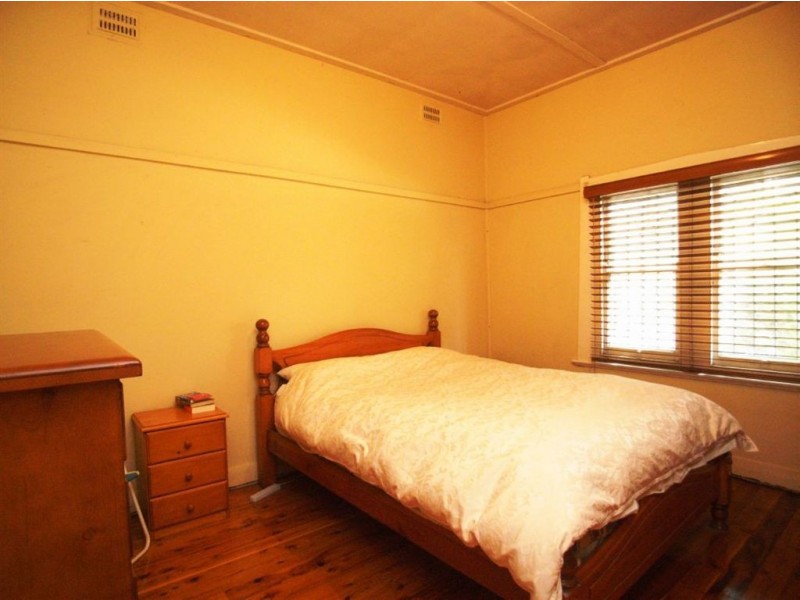 15 Waratah Street, Mayfield NSW 2304