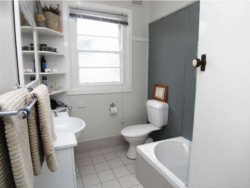 5 Sharpe Street, Mayfield NSW 2304