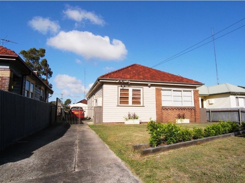 5 Sharpe Street, Mayfield NSW 2304