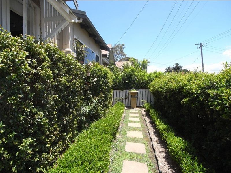 81 Crebert Street, Mayfield NSW 2304