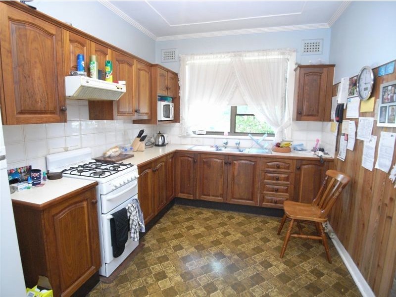 16 Cadell Ave, Mayfield NSW 2304