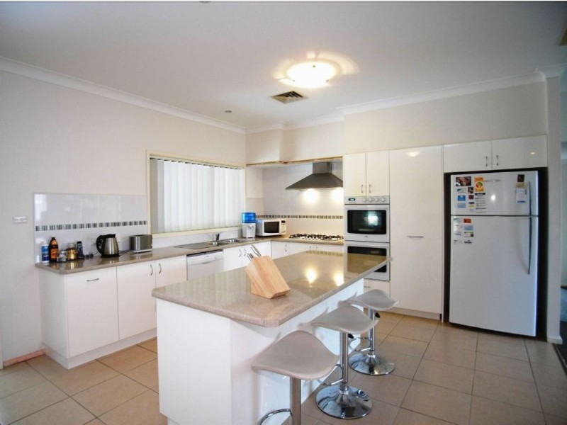 5 Angophora dr, Warabrook NSW 2304