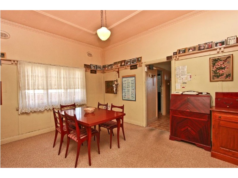 2 Contay Street, Mayfield NSW 2304