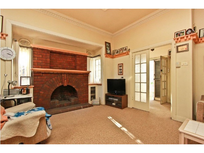 2 Contay Street, Mayfield NSW 2304