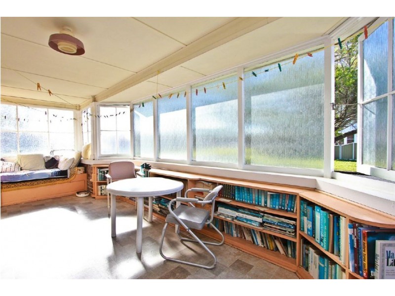 2 Contay Street, Mayfield NSW 2304