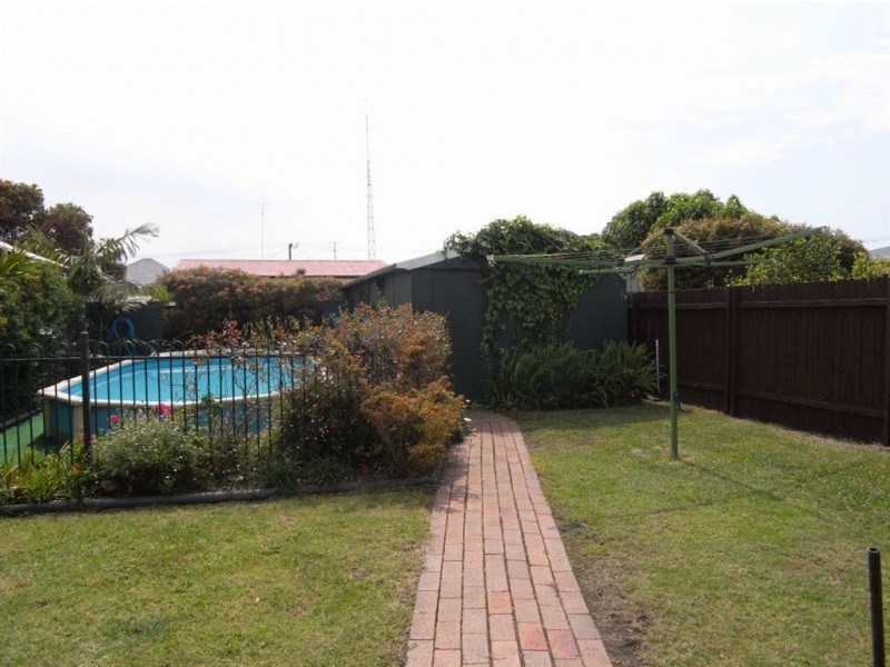 68 Sunderland, Mayfield NSW 2304