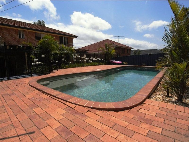 18 O’Learia Cres, Warabrook NSW 2304