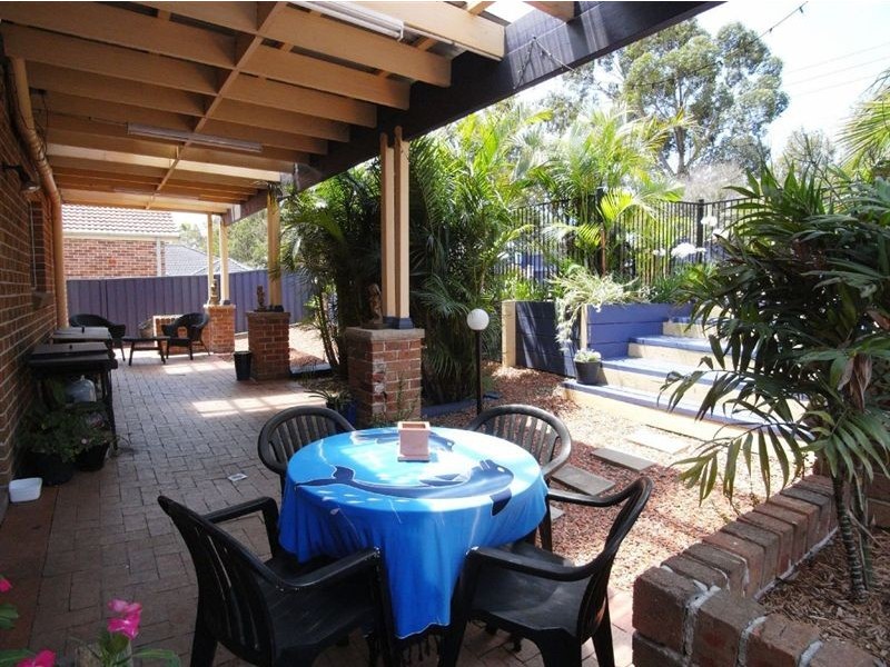 18 O’Learia Cres, Warabrook NSW 2304