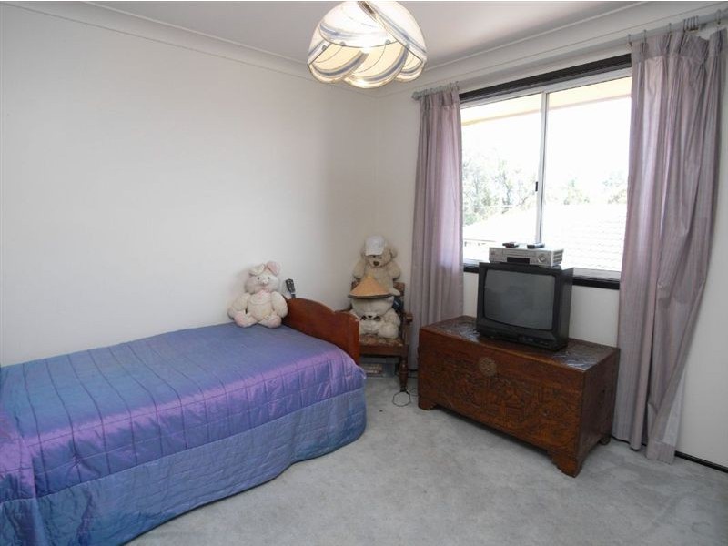 18 O’Learia Cres, Warabrook NSW 2304