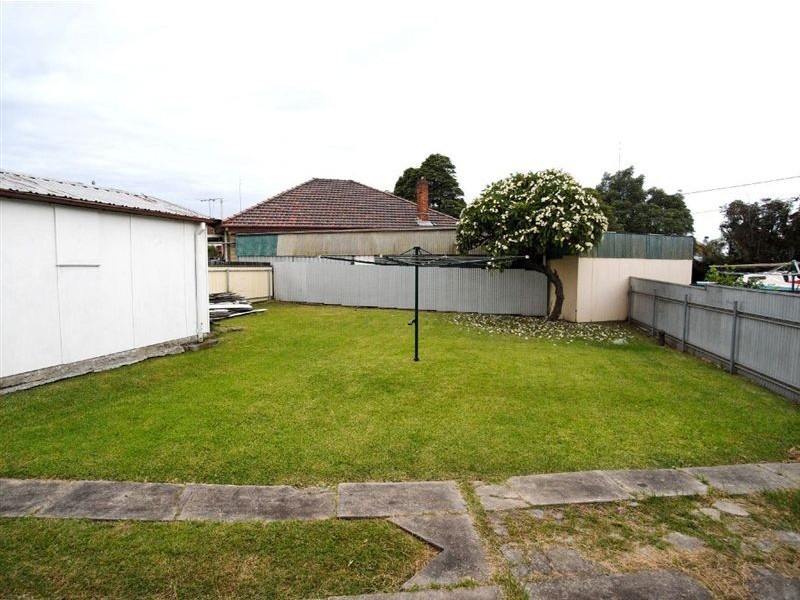 9 Werribi street, Mayfield West NSW 2304