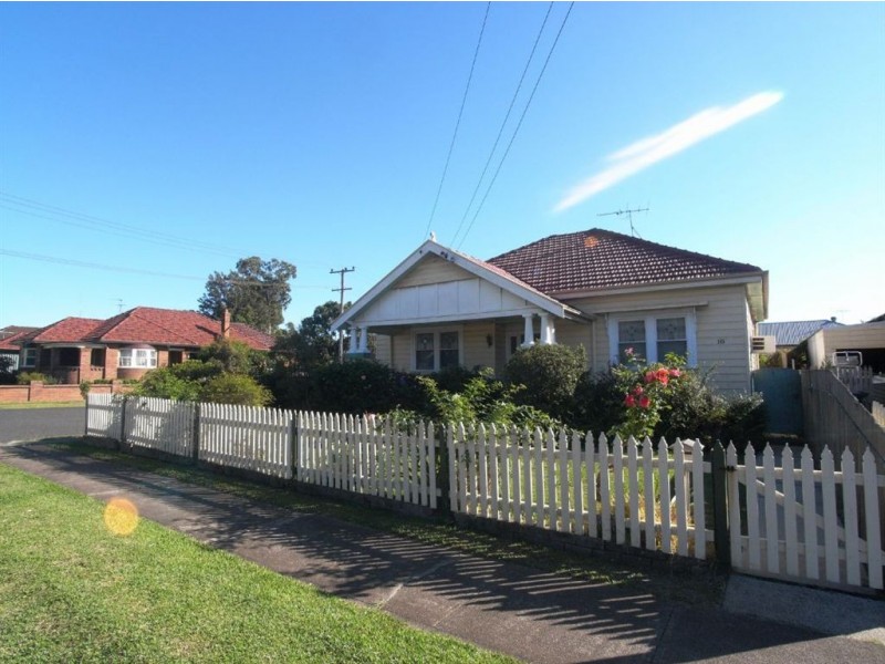 16 Bourke Street, Mayfield NSW 2304