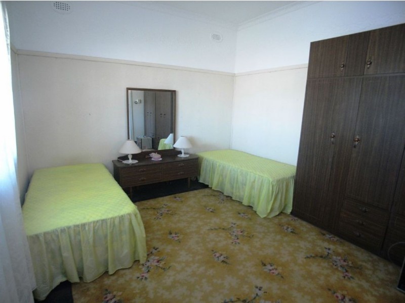 16 Bourke Street, Mayfield NSW 2304