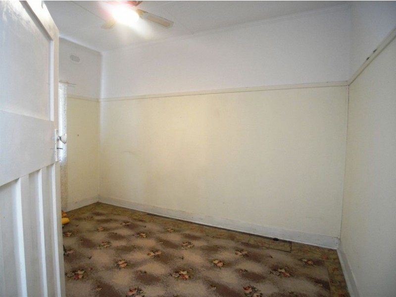 16 Bourke Street, Mayfield NSW 2304