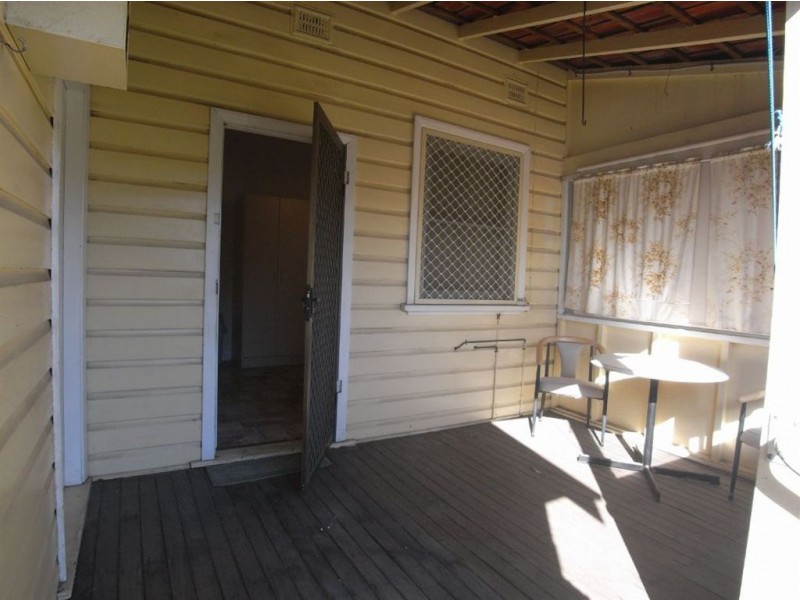 16 Bourke Street, Mayfield NSW 2304