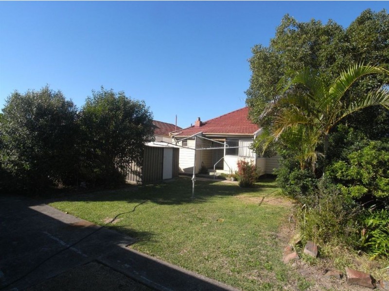 16 Bourke Street, Mayfield NSW 2304