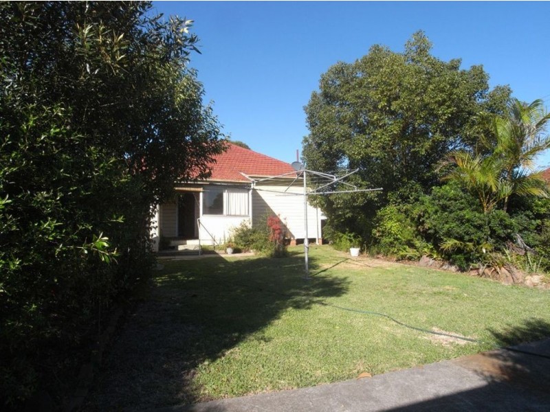 16 Bourke Street, Mayfield NSW 2304