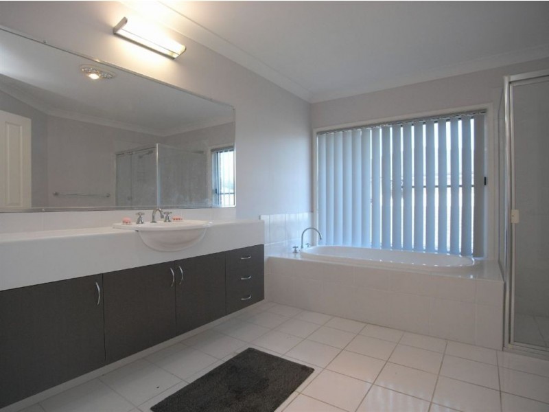 3 Ironbark Drive, Fern Bay NSW 2295