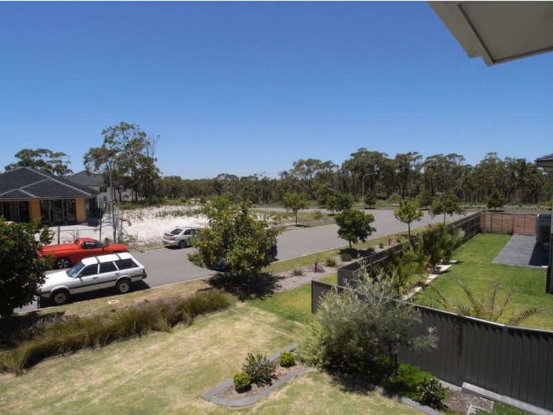 3 Ironbark Drive, Fern Bay NSW 2295