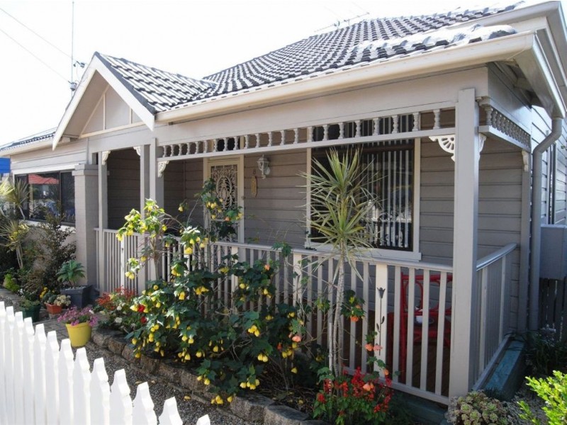 8 Moate Street, Georgetown NSW 2298