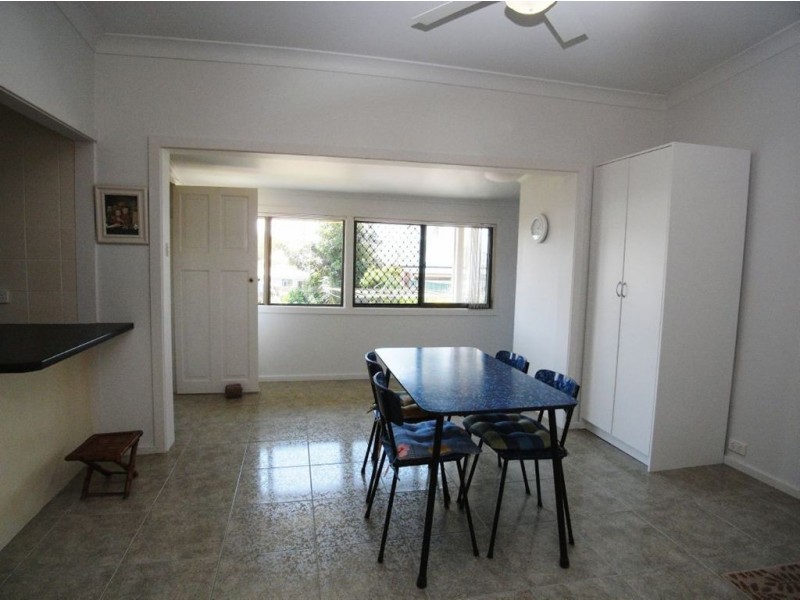 8 Moate Street, Georgetown NSW 2298