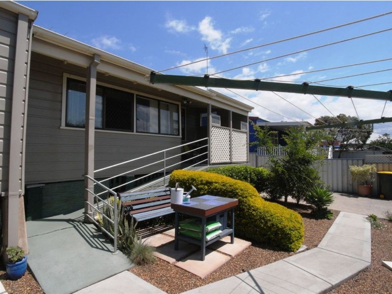 8 Moate Street, Georgetown NSW 2298