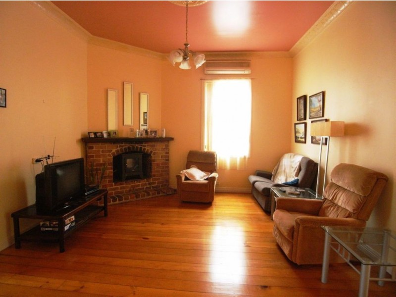 9 Henson ave, Mayfield East NSW 2304