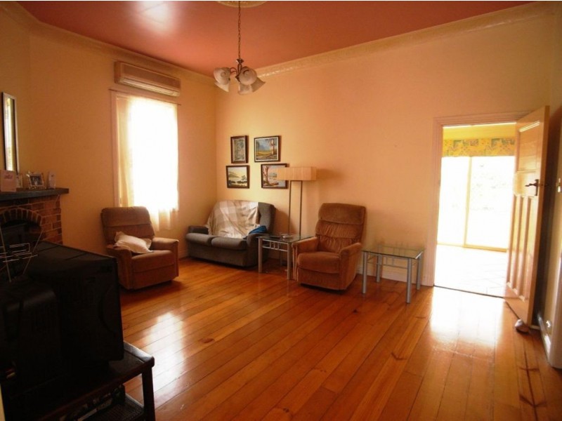 9 Henson ave, Mayfield East NSW 2304