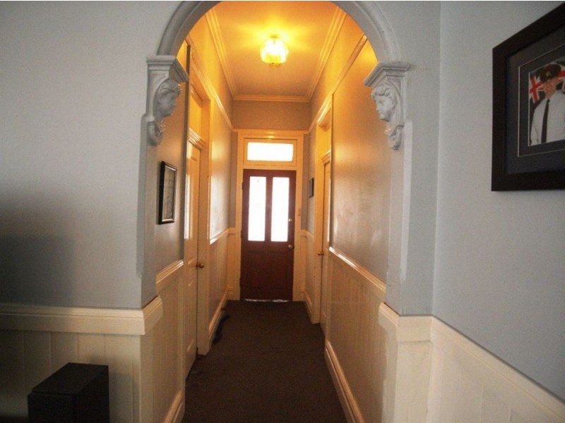 18 Ingall Street, Mayfield East NSW 2304