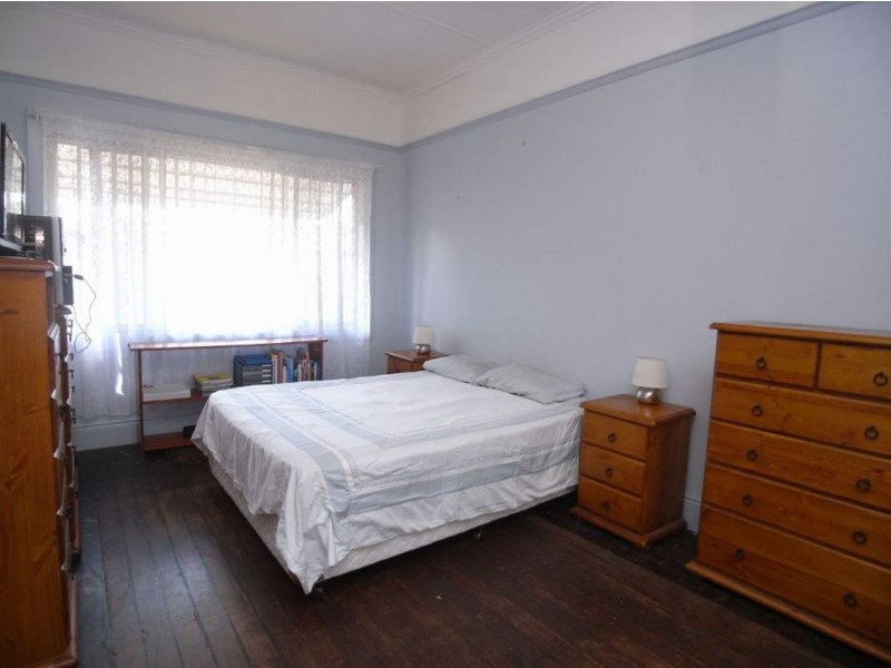 18 Ingall Street, Mayfield East NSW 2304