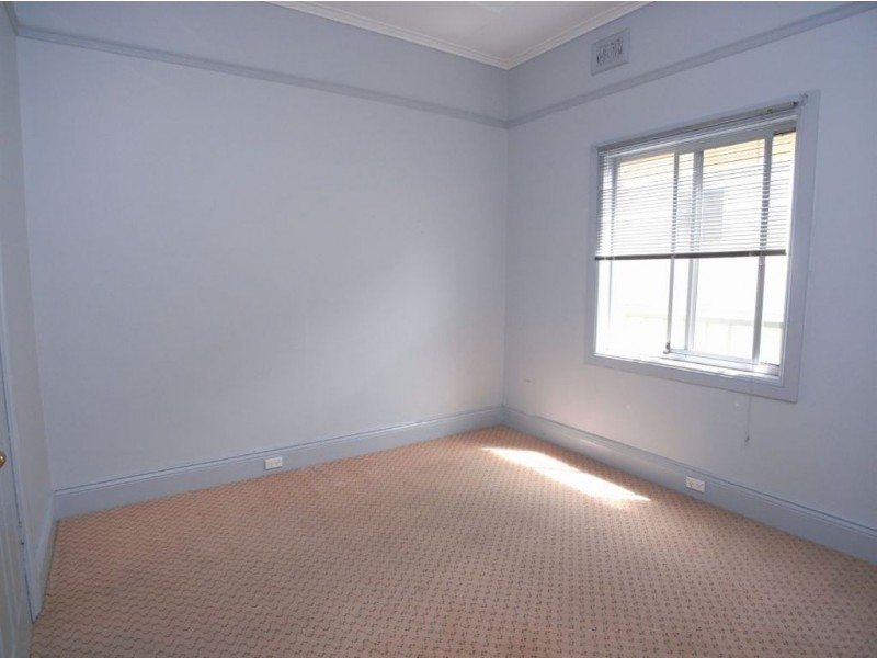 18 Ingall Street, Mayfield East NSW 2304