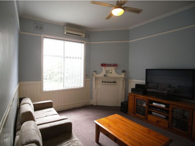 18 Ingall Street, Mayfield East NSW 2304