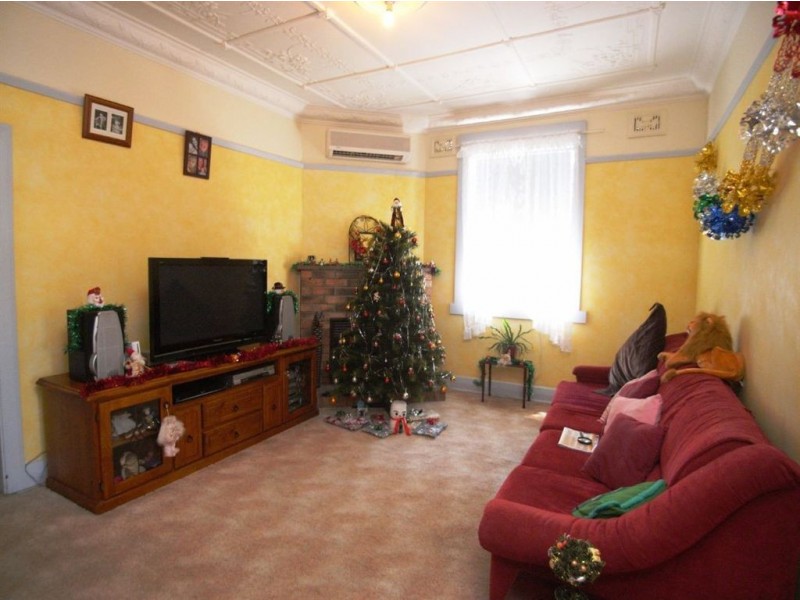 24 Ackeron Street, Mayfield NSW 2304