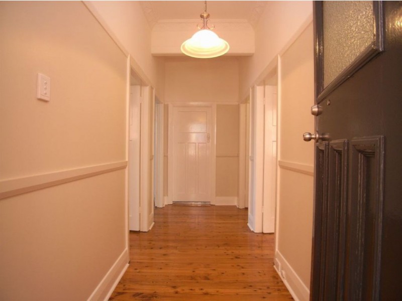 7 Arnold, Mayfield NSW 2304