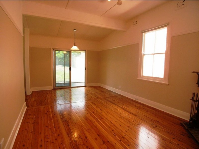 7 Arnold, Mayfield NSW 2304