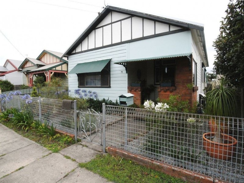 72 Sunderland Street, Mayfield NSW 2304