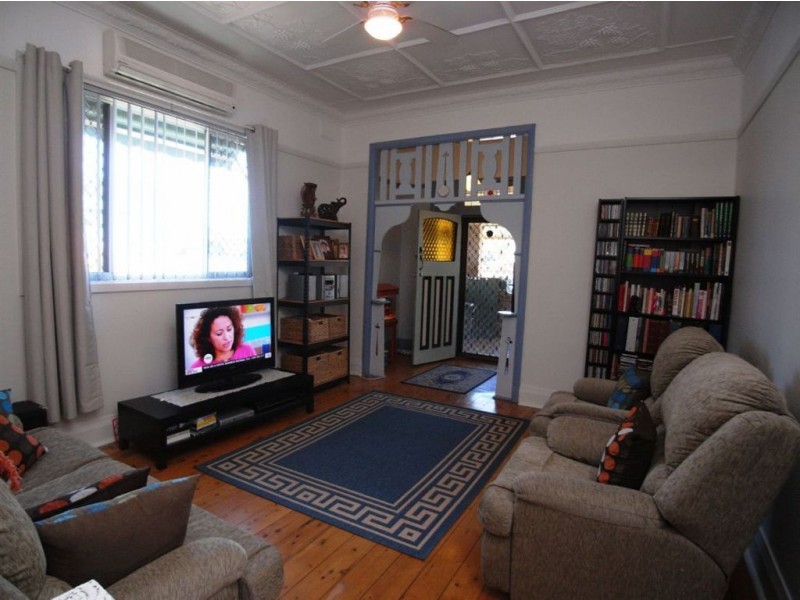 72 Sunderland Street, Mayfield NSW 2304