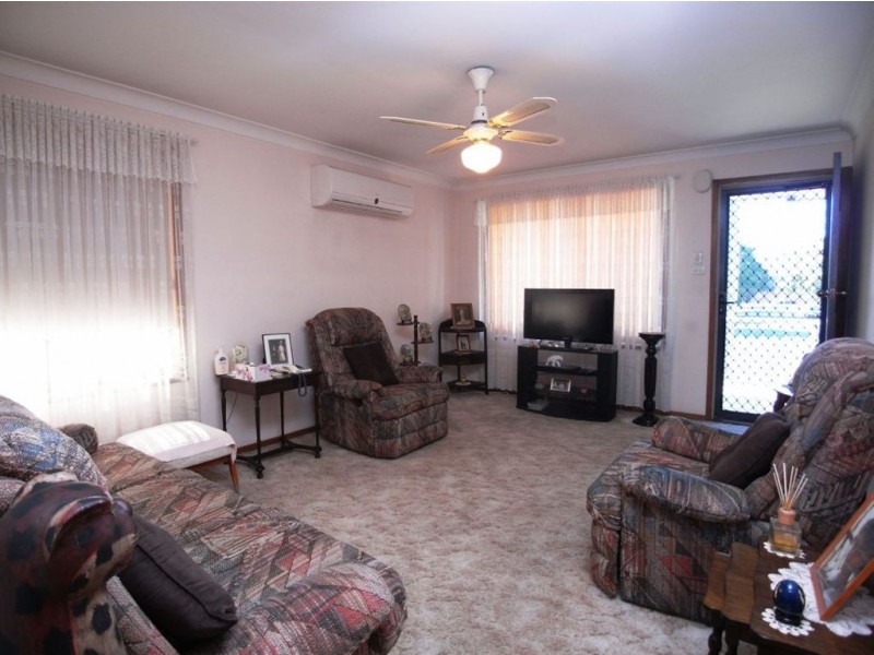 11 Carandotta Street, Mayfield NSW 2304