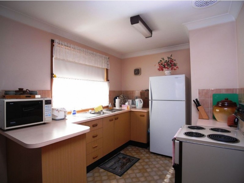 11 Carandotta Street, Mayfield NSW 2304